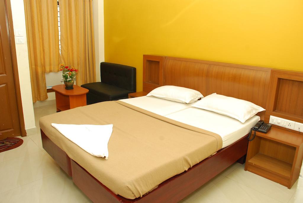 City Manor Hotel Chennai Bilik gambar
